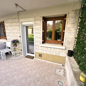 Appartement Calme Antony, Terrasse, Vue Jardin, Proche Paris Et Orly, Antony